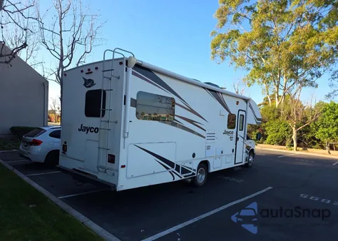 2019 Ford Econoline E450 Super Duty Cutaway Van from USA, damaged, VIN 1FDXE4FS0KDC00688